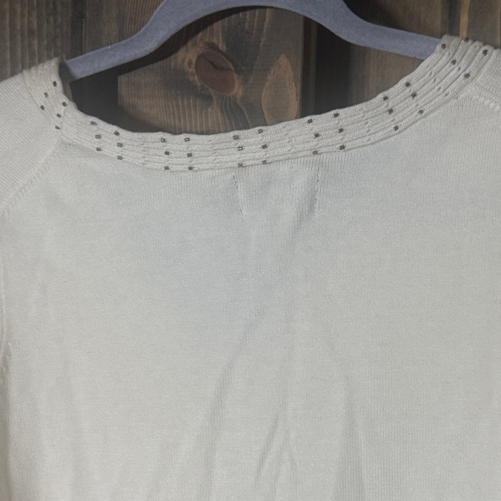 Medium - Van Heusen  Cream V-Neck Sweater - Picture 4 of 6